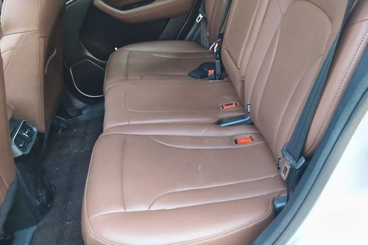 Used Haval H6 2017 Restyled Blue-Label Sport Version 1.5T Automatic Two-Wheel Drive Premium Edition
