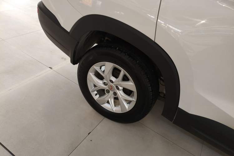 Used Wuling Hongguang S3 2018 1.5L Manual Standard Version China V Standard Right Rear Wheel Hub