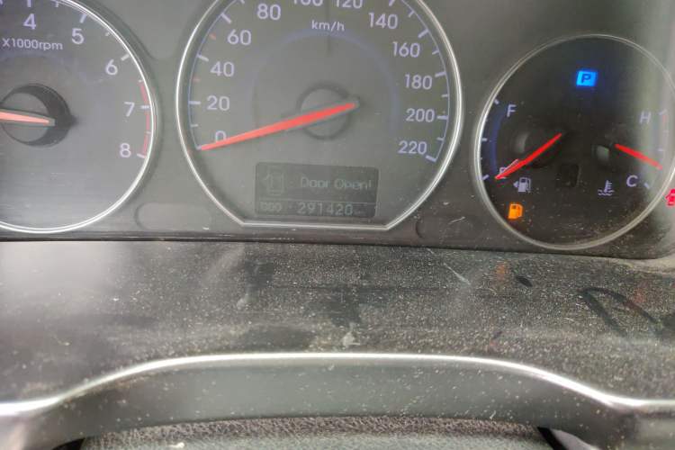 Used Hyundai Santa Fe Classic 2010 2.4 Ultimate Edition 7-Seater Four-Wheel Drive