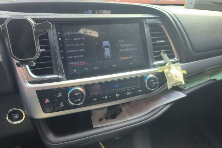 Used Toyota Highlander 2018 2.0T Four-Wheel Drive Luxury Edition 7 Seats China V Emission Standard