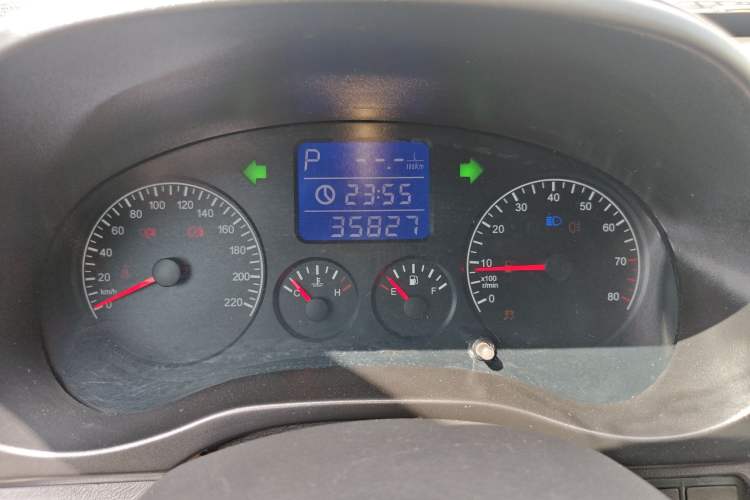 Used Chery Tiggo 3 2015 1.6L CVT ZhiShang Commemorative Edition
