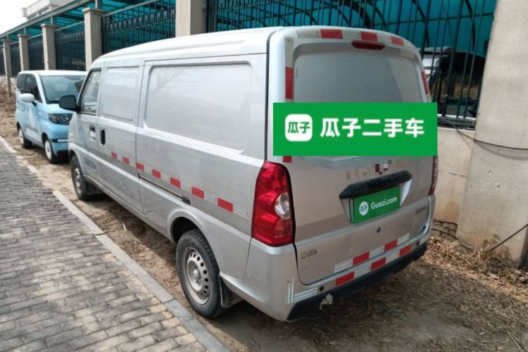 Used Wuling EV50 2022 Affordable Model Anchi with 35.904 kWh
