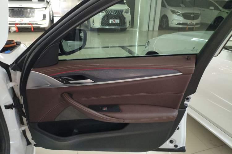 Used BMW 5 Series 2021 530Li Leading Model M Sport Package
