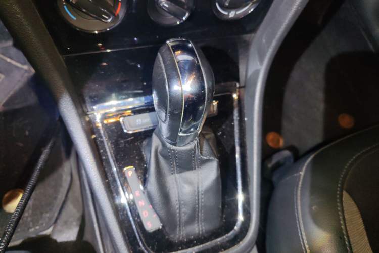 Used Volkswagen Bora 2015 Value Edition 1.6L Automatic Comfort Version