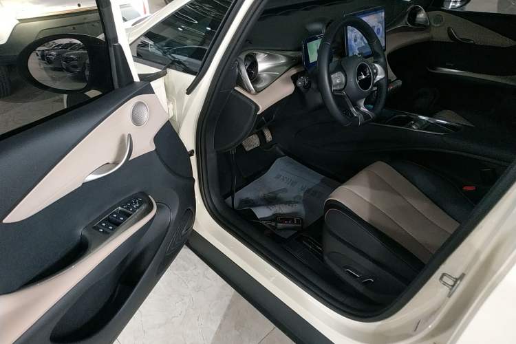 Used BYD Dolphin 2023 420 km Fashion Edition