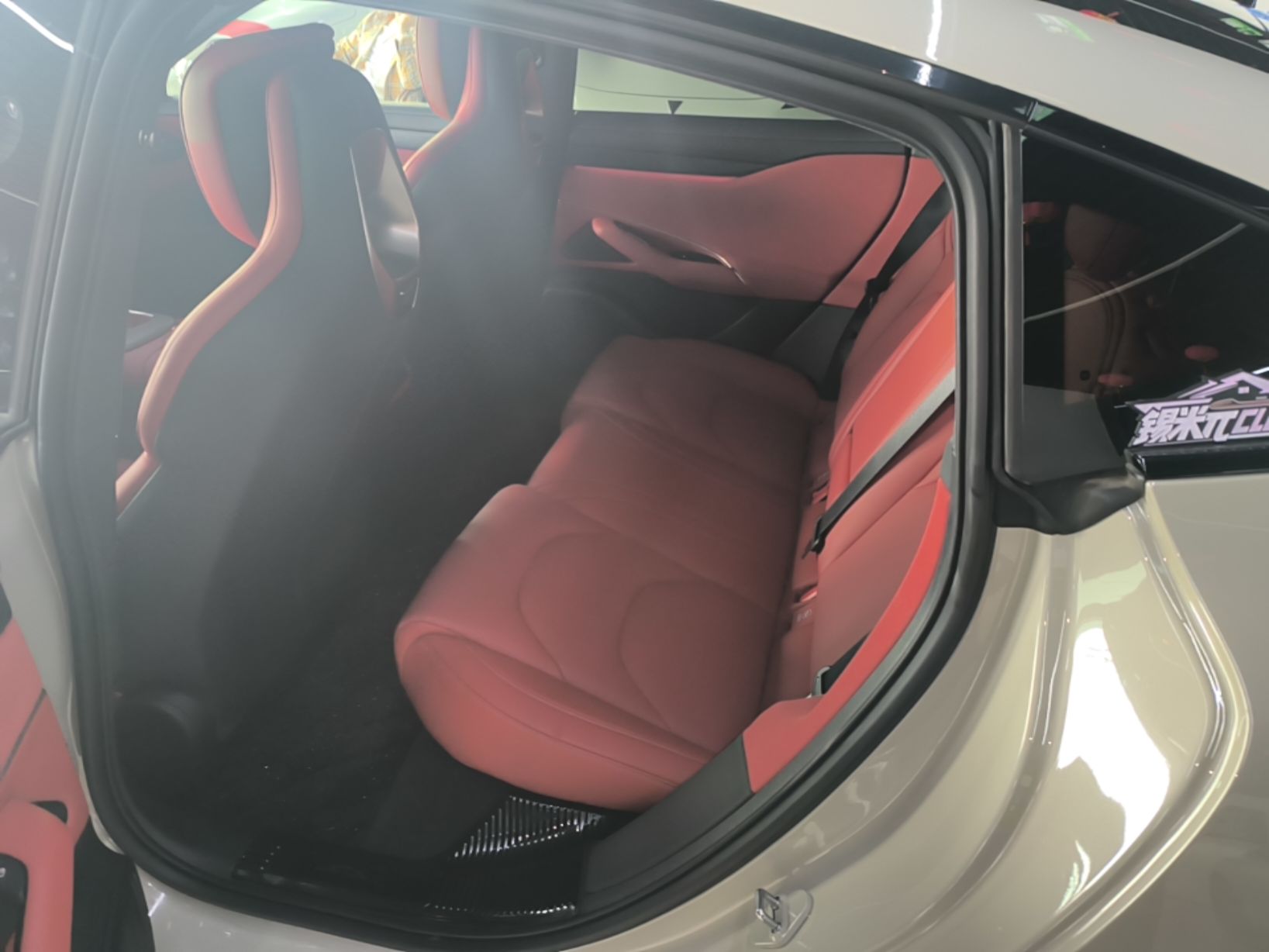 Xiaomi Auto SU7 2024 Rear-Drive Standard Founder Edition — снимка 20