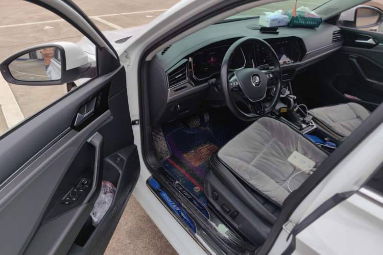 Used Volkswagen Sagitar 2021 280TSI DSG Excellence Edition Driver Seat