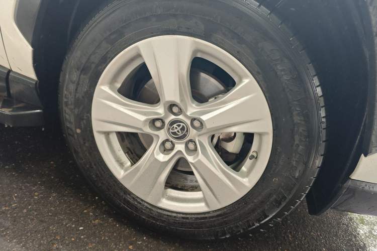 Used Toyota RAV4 2021 2.0L CVT Two-Wheel Drive Urban Edition
