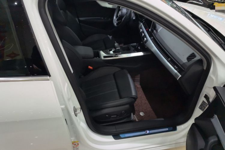 Used Audi A4L 2022 40 TFSI Fashion Dynamic Model Right Front Seat