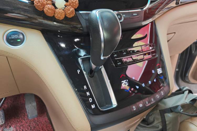 Used Buick GL8 2017 ES 28T Flagship Model China V Standard