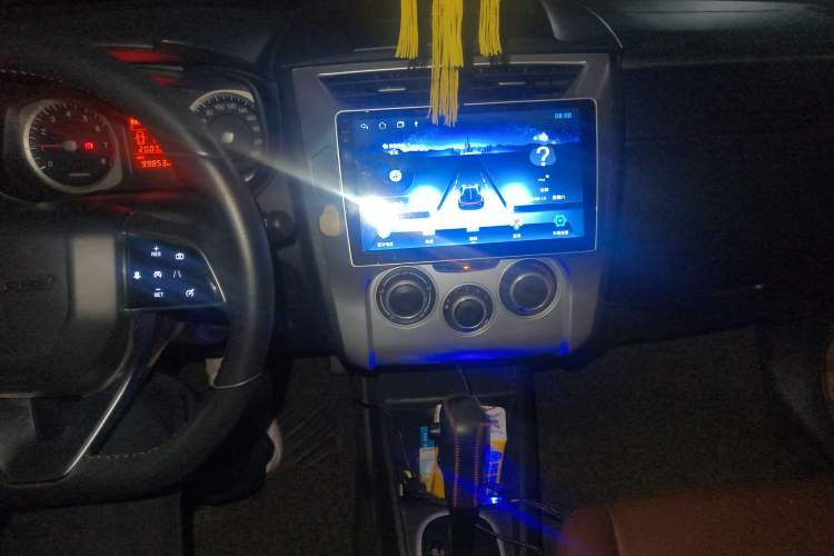 Used Venucia R50X 2013 1.6L Automatic Model