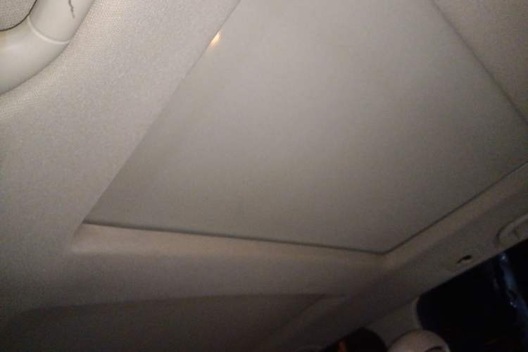 Used Mercedes-Benz GLK-Class 2013 GLK 300 4MATIC Dynamic Sunroof Model