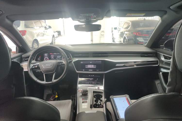 Used Audi A6L 2024 45 TFSI Prestige Dynamic Edition Center Console