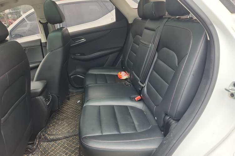 Used MG HS 2019 20T Manual Two-Wheel Drive Luxury Edition China VI Standard
