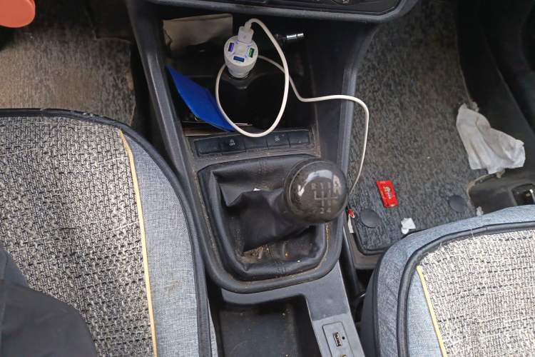 Used Volkswagen Santana 2019 1.5L Manual Fashion Edition China VI Standard Gear Lever