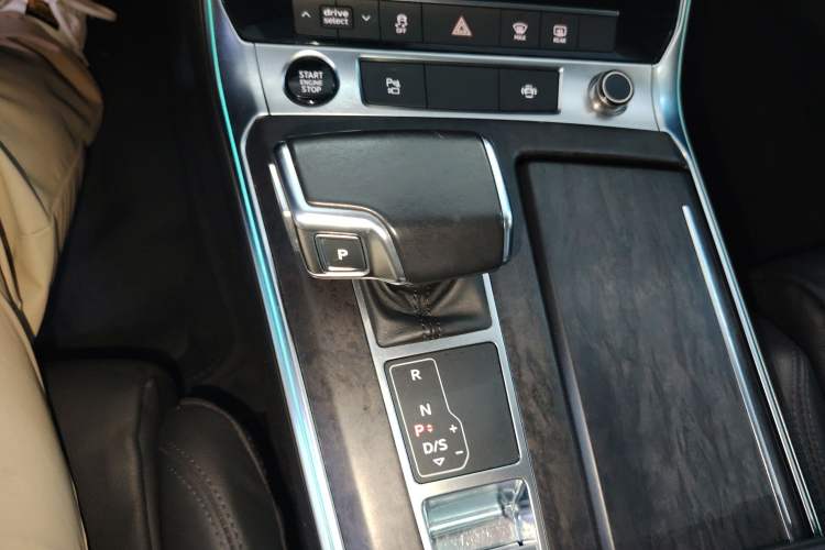 Used Audi A6L 2022 45 TFSI Prestige Elegant Edition Gear Lever