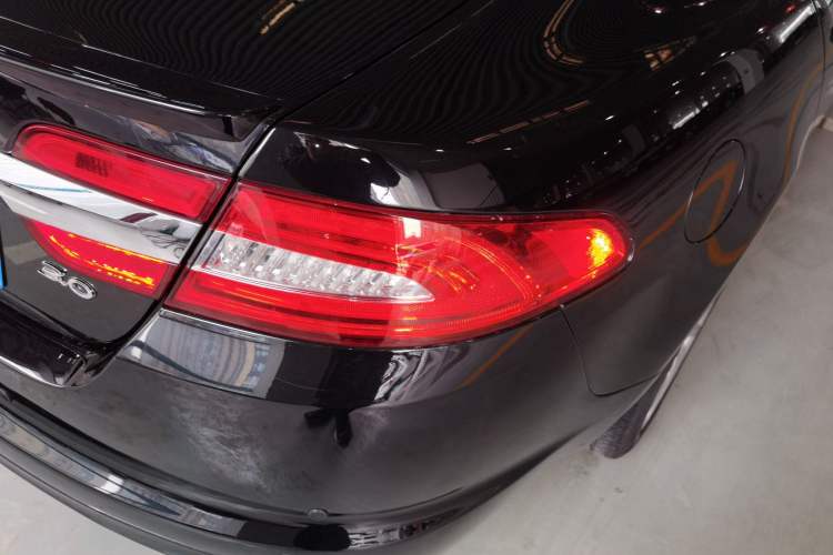 Used Jaguar XF 2015 XF 3.0 SC R-Sport Luxury Edition Exterior 3