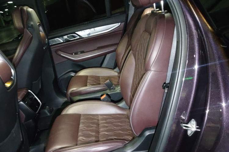 Used Lynk & Co 09 2021 2.0T Ultra Six-Seater
