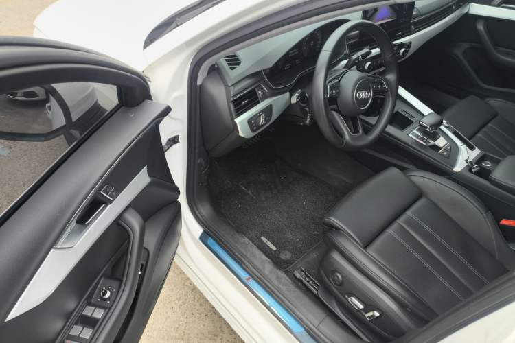 Used Audi A4L 2024 40 TFSI Fashion Dynamic Model