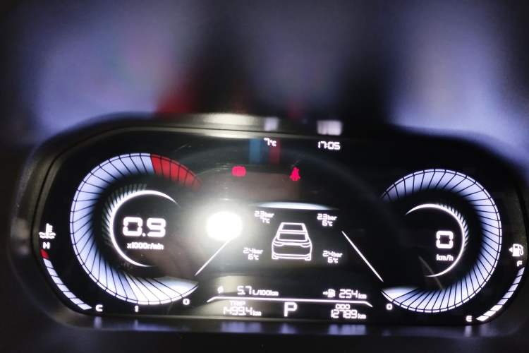 Used Geely Auto Emgrand 2025 4th Generation 1.5L CVT Luxury Version
