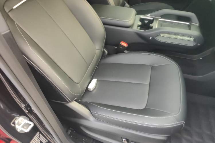 Used iCAR 03T 2024 520km Two-Wheel Drive Long-Range Version Right Front Seat