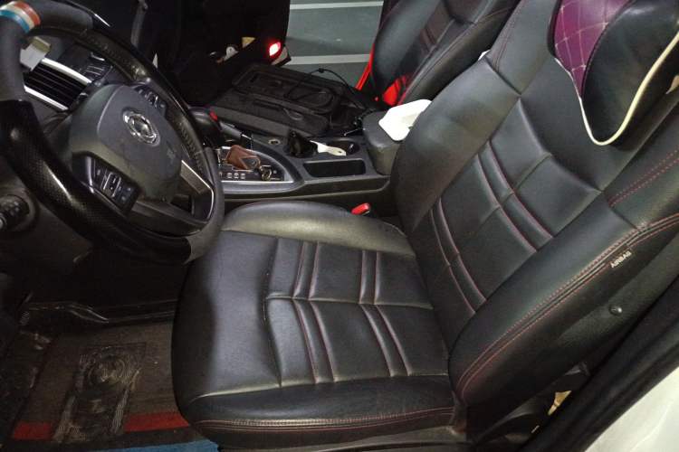 Used Dongfeng Aeolus AX7 2016 2.0L Automatic Zhiyi Trim Left Front Seat