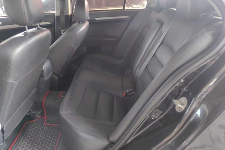 Used Mitsubishi Lancer EX 2015 1.8L CVT ZhiShang Edition China IV Standard