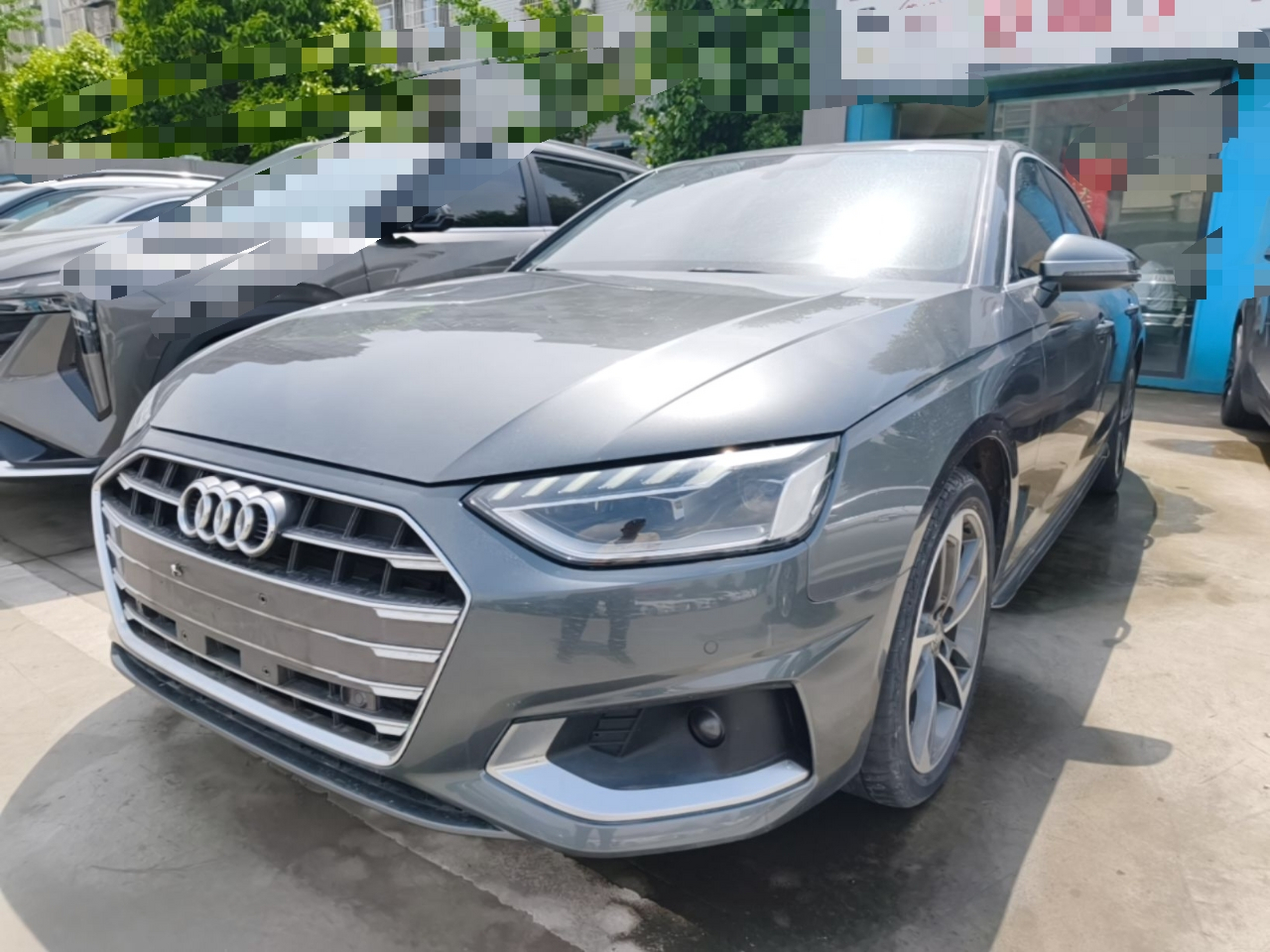 Под передней частью автомобиля
