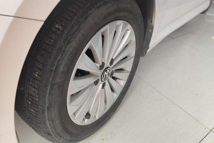 Used Volkswagen Lavida 2021 1.5L Automatic Comfort Edition Exterior 2