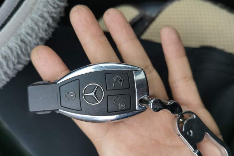 Used Mercedes-Benz C-Class 2011 C 260 CGI Fashion Model