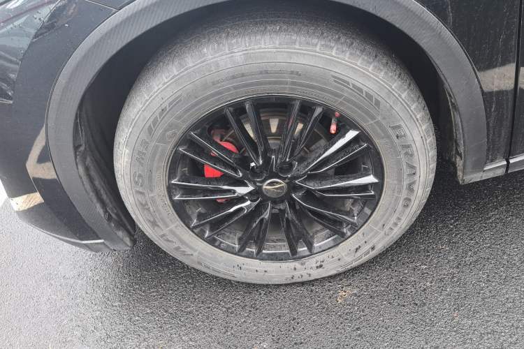 Used Venucia V 2022 260T Black Horse Edition · Idol