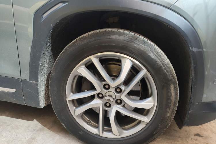 Used Nio ES6 2020 455KM Sport Edition Right Front Wheel Hub