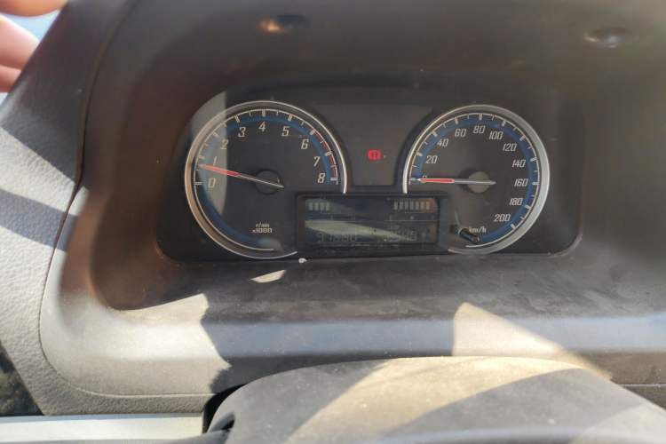 Used Baojun 730 2014 1.5L manual standard trim 7 seats Instrument Cluster