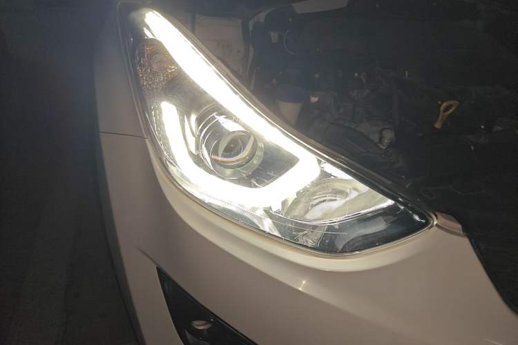 Used Hyundai Elantra (5th Generation / Langdong) 2016 1.6L Automatic Smart Version