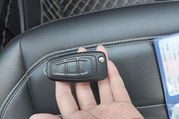 Used Ford Kuga 2019 EcoBoost 180 Two-Wheel-Drive Platinum Edition China VI Standard
