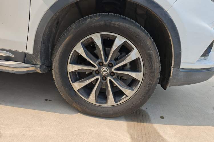 Used Dongfeng Fengdu MX5 2016 2.0L Automatic Flagship Edition
