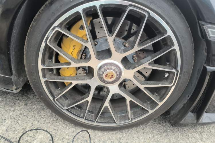 Used Porsche 911 2014 Turbo S 3.8T Right Front Wheel Hub