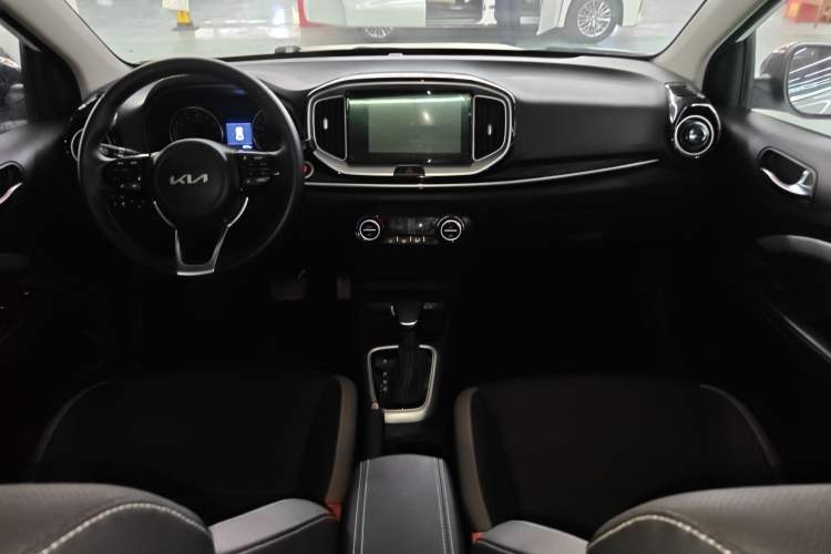 Used Kia kx1 Stonic 2021 1.4L CVT Sunroof Model Center Console