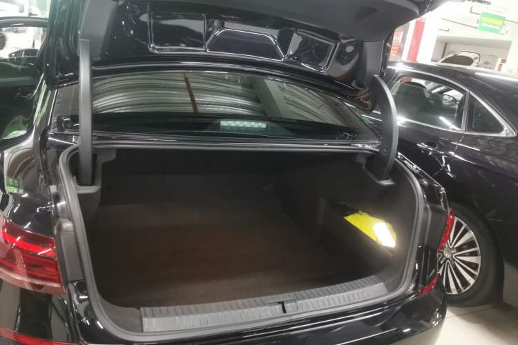 Used Volkswagen Passat 2023 330TSI Elite Edition
