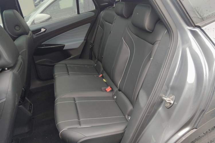 Used Volkswagen ID.4 X 2025 Smart Version Pure & Intelligent Enjoyment Edition