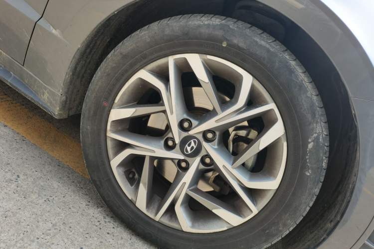 Used Hyundai Sonata 2020 270TGDi DCT GLS Elite Edition Right Front Wheel Hub