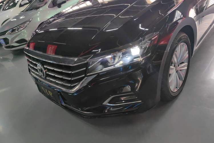 Used Volkswagen Passat 2019 330TSI Elite Edition China VI
