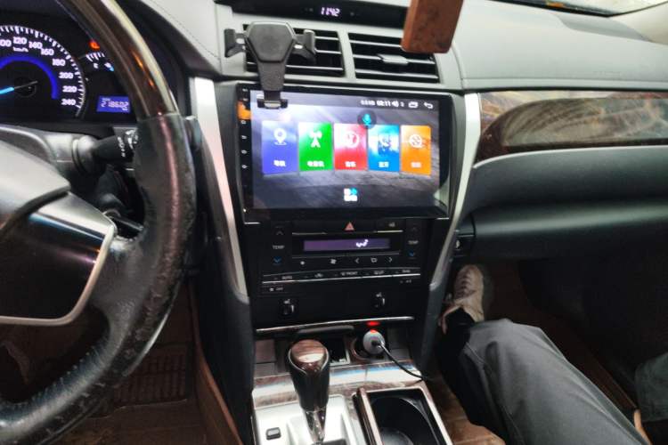 Used Toyota Camry 2015 2.0G Premier Edition
