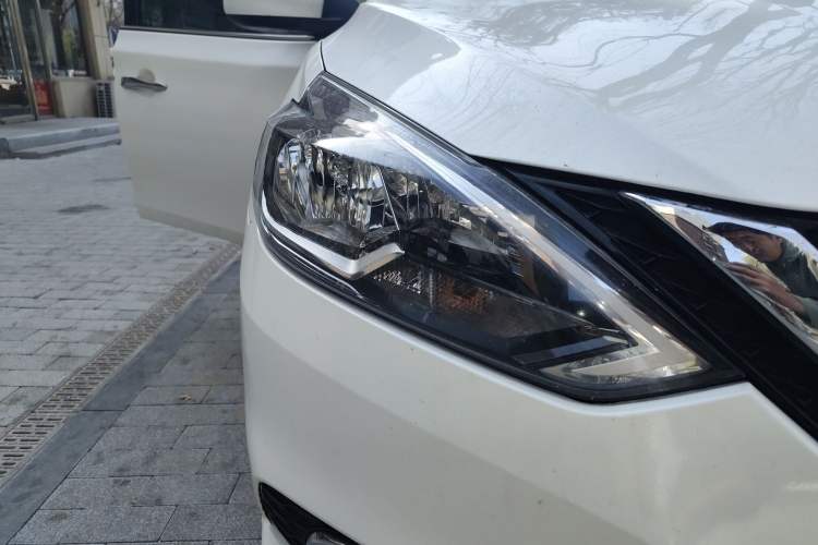 Used Nissan Sylphy 2021 Classic 1.6XL CVT Luxury Edition Right Front Headlight