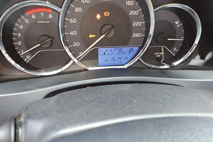 Used Toyota Corolla 2017 Revised Version 1.2T S-CVT GL Odometer Close Up