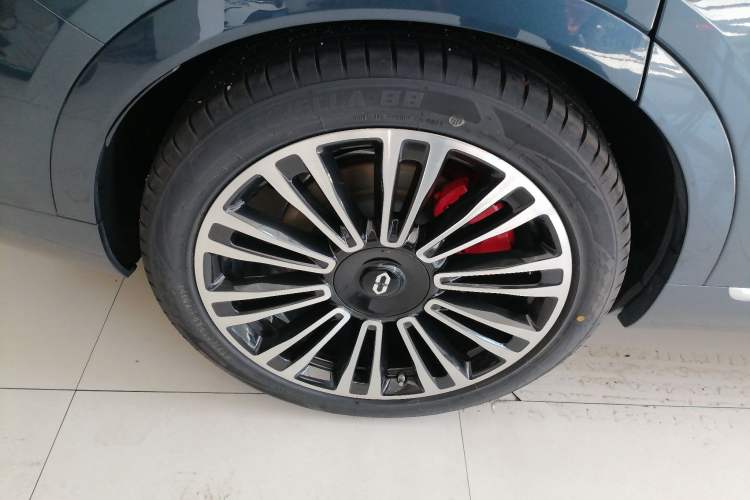 Used Hima AITO M9 2024 Range-Extended Ultra Version 42 kWh 6-Seater Model
