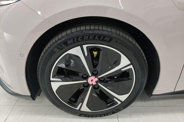 Used Nio ET5T 2024 75kWh Touring Left Front Wheel Hub