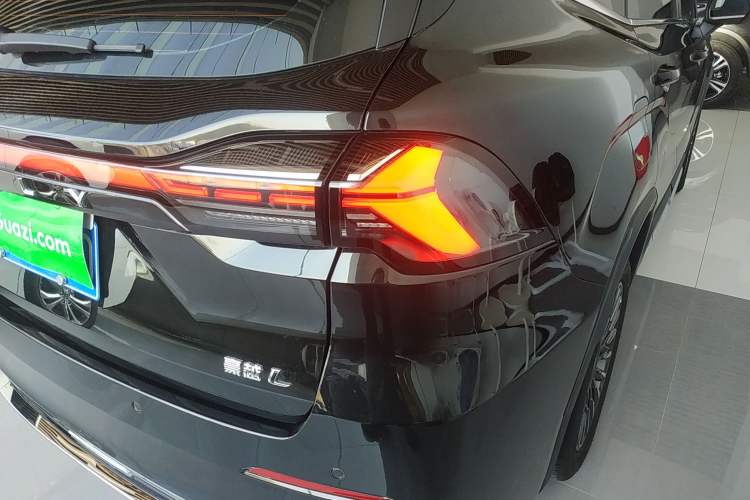 Used Geely Auto Haoyue L 2025 2.0T DCT Luxury Edition Right Rear Taillight