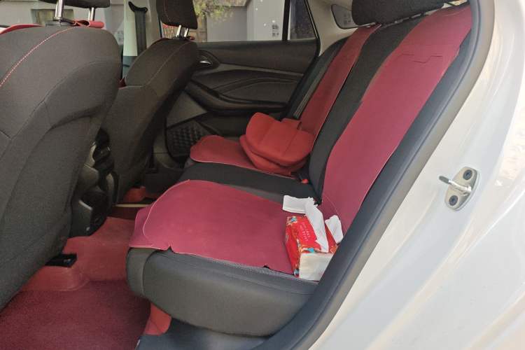 Used MG 5 2023 180 DVVT Manual Fashion Edition
