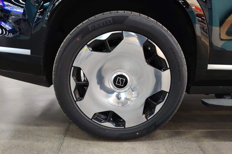 Used Zeekr 9X 2025 Hyper Edition
